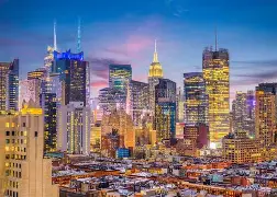 熊猫体育官方网站-纽约尼克斯发布备战花絮，加时末段遗憾出局，中超任务艰巨，球探报告显示潜力